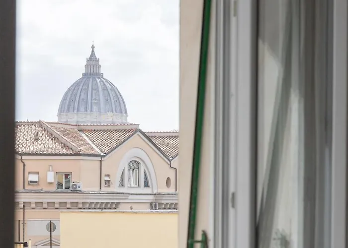 Apartament Giglio Dome View - St Peter View, 300mt To Metro A, Vatican City, A-c *